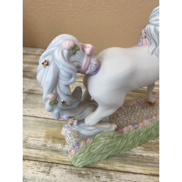 Princeton Gallery Wedding Bells Unicorn 2000 Fine Porcelain Figurine - No Box - Picture 9 of 14